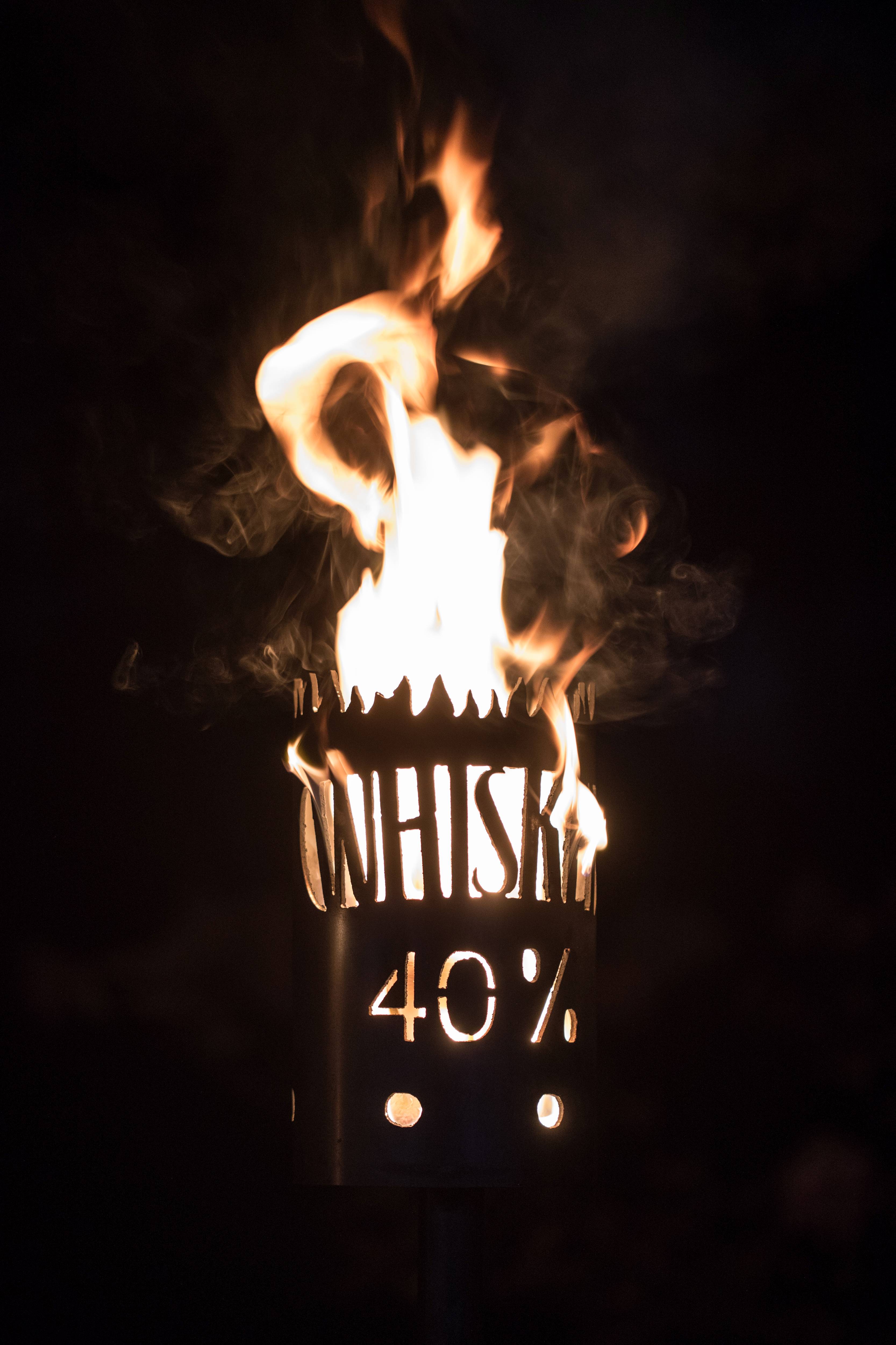 Gartenfackel groß Whiskey old brand  - inkl. Fackelstiel 118 cm angespitzt und 1 x Brennmaterial
