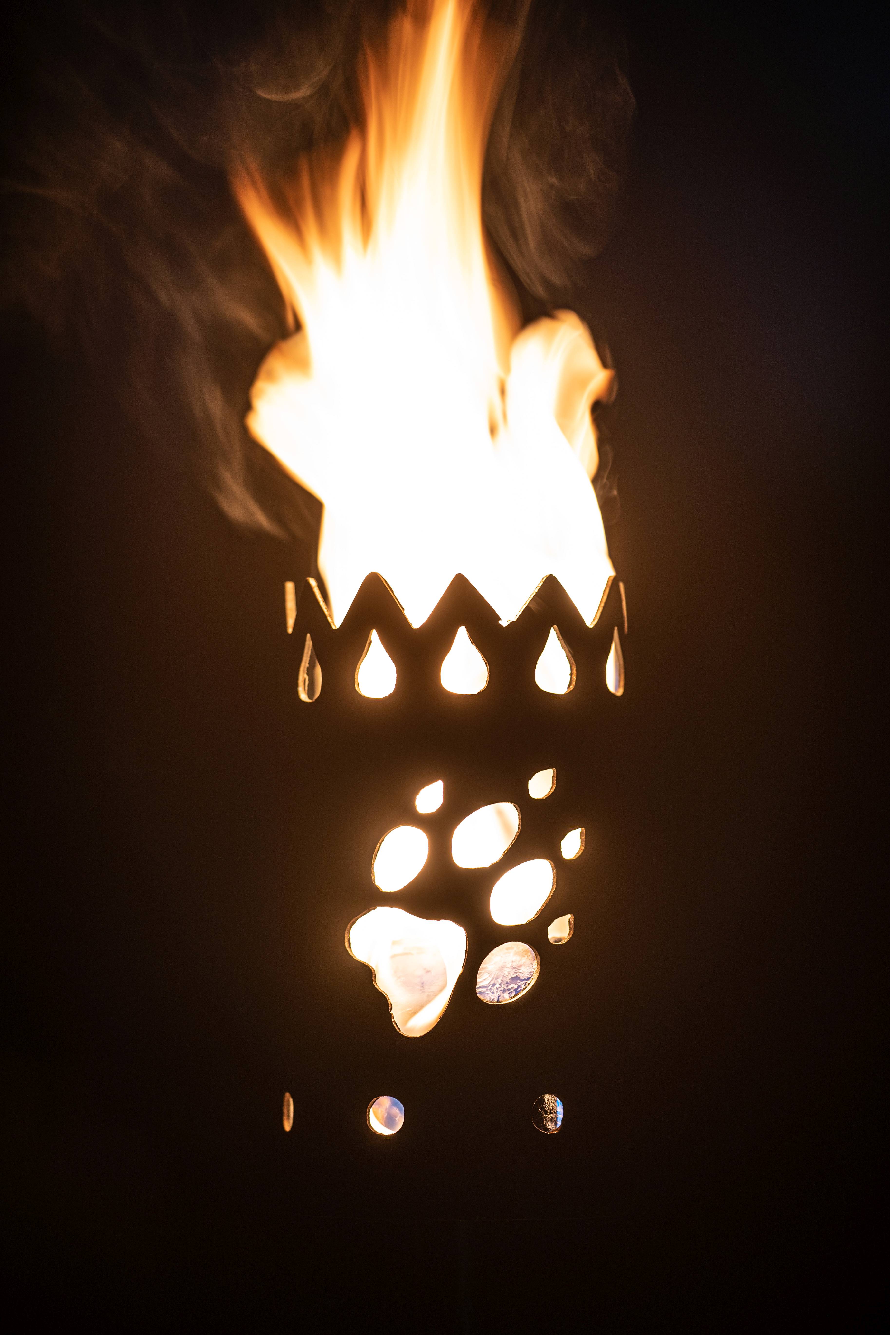 Gartenfackel groß Wolf böse - inkl. Schmuck-Fackelstiel 145 cm Feindrall angespitzt und 1 x Brennmaterial