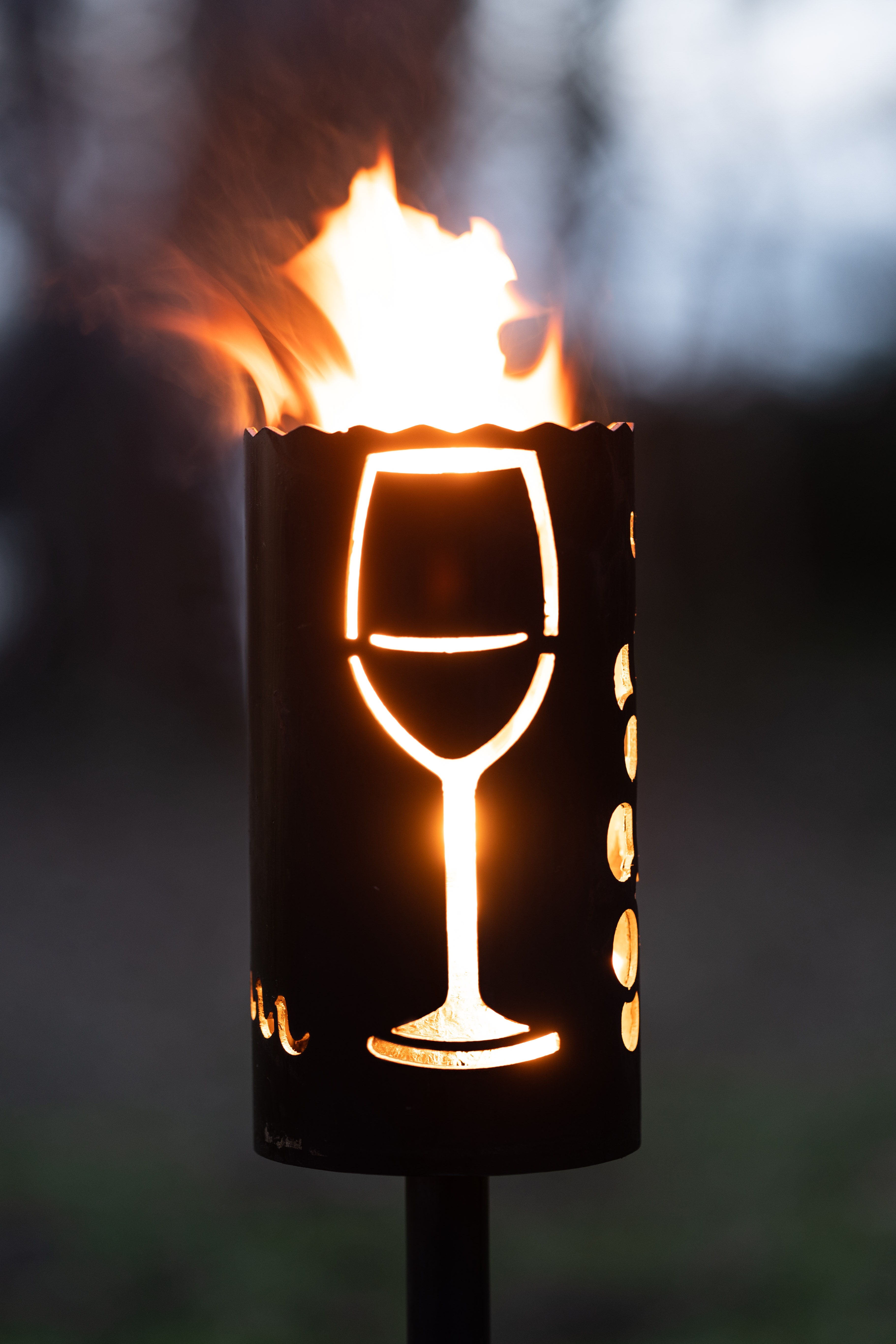 Gartenfackel groß Wein - inkl. Fackelstiel 145 cm angespitzt und 1 x Brennmaterial